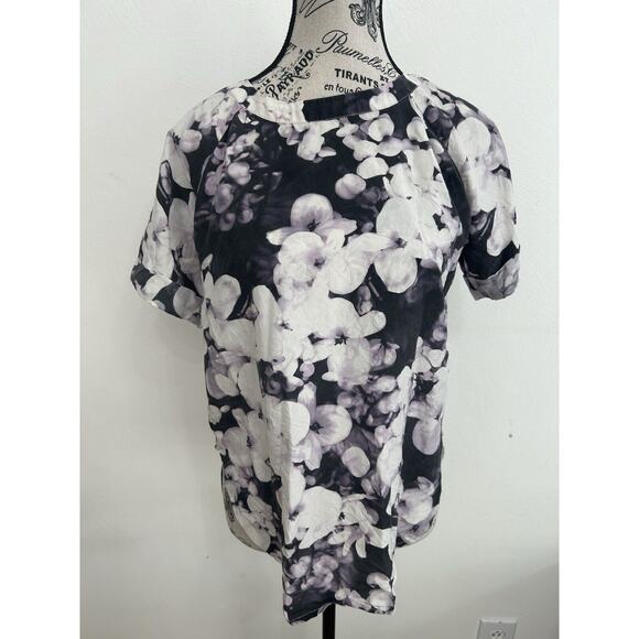 Banana Republic 100% Silk Purple Floral Blouse W/ Back Buttons Office Luxe Sz XS - Picture 1 of 5